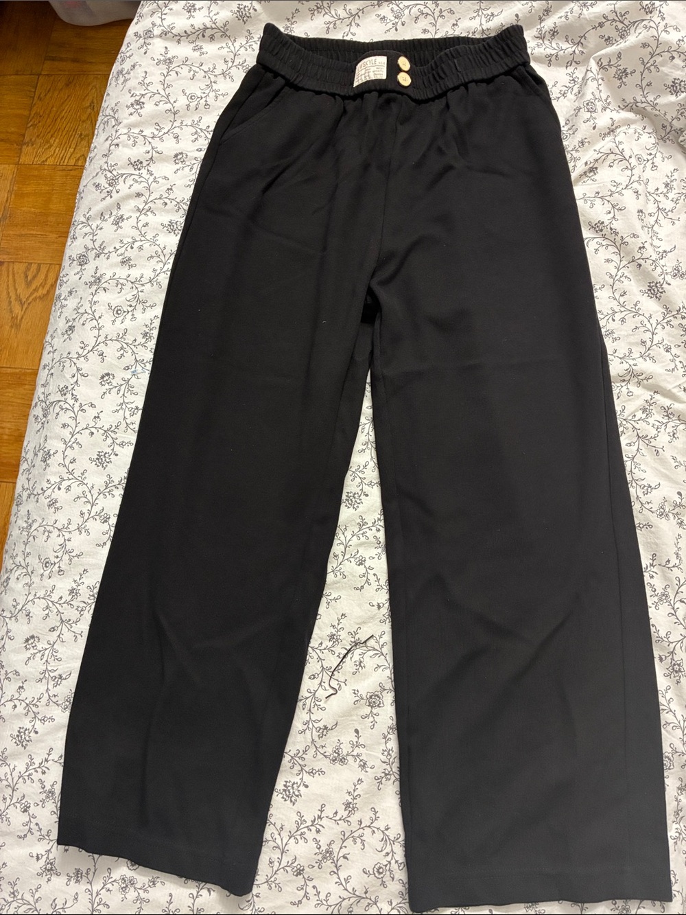 Black Wide-Leg Pull-On Pants